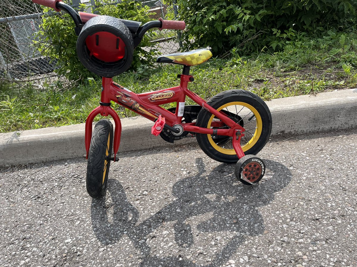 We are stocked with Kids' bikes!!
If your child needs a new bike or needs a size up, come to 470 Davis Drive and check out our selection this Sunday, August 13th from 11-2pm.
The summer ain't over yet but you could get your kid a back-to-school- bike and be the cool parent!!!