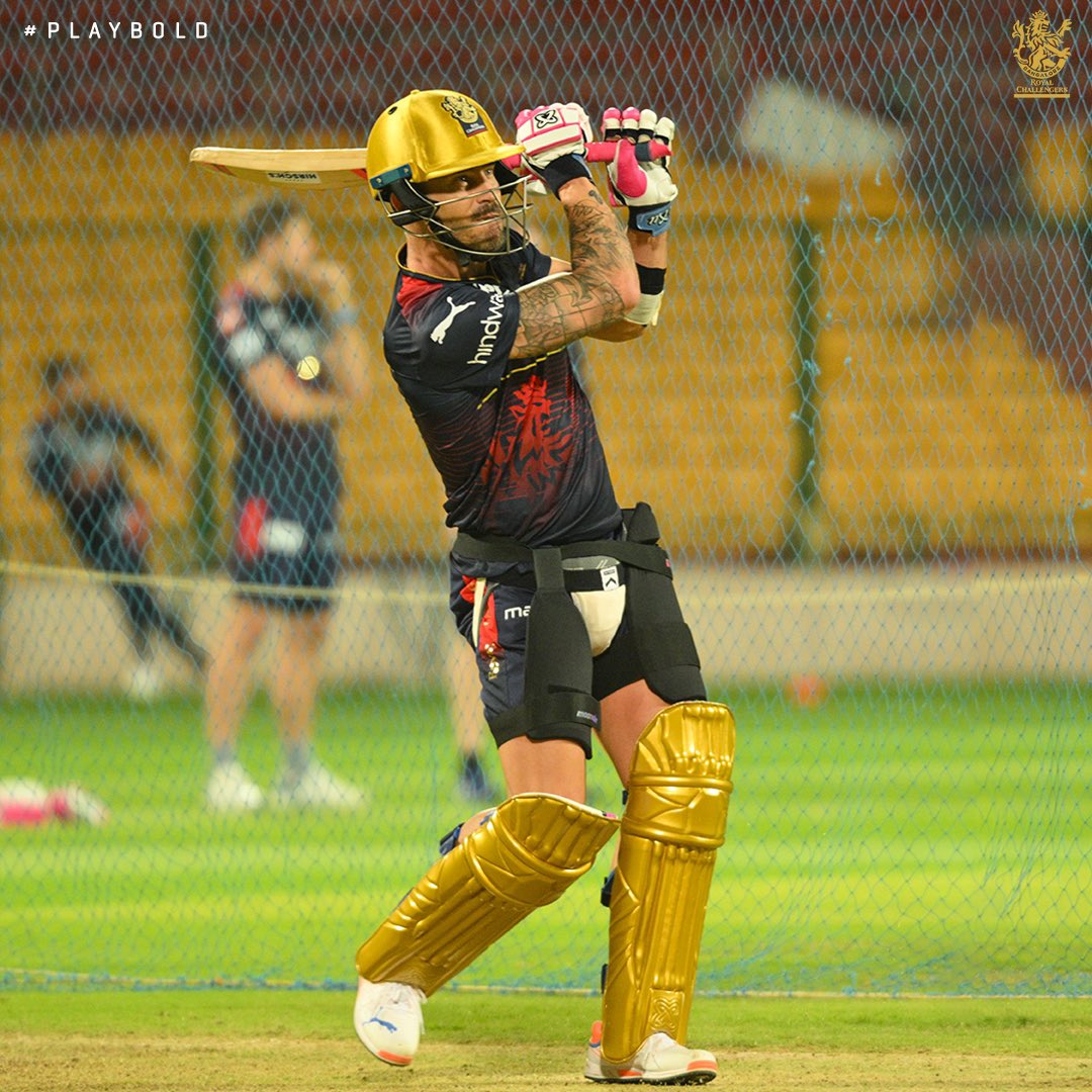 RCBTweets's tweet photo. Just Captain Faf-tastic giving catch practice to the fans in the stands 🫡🚀

#PlayBold #ನಮ್ಮRCB https://t.co/HvXZbhC6Gh