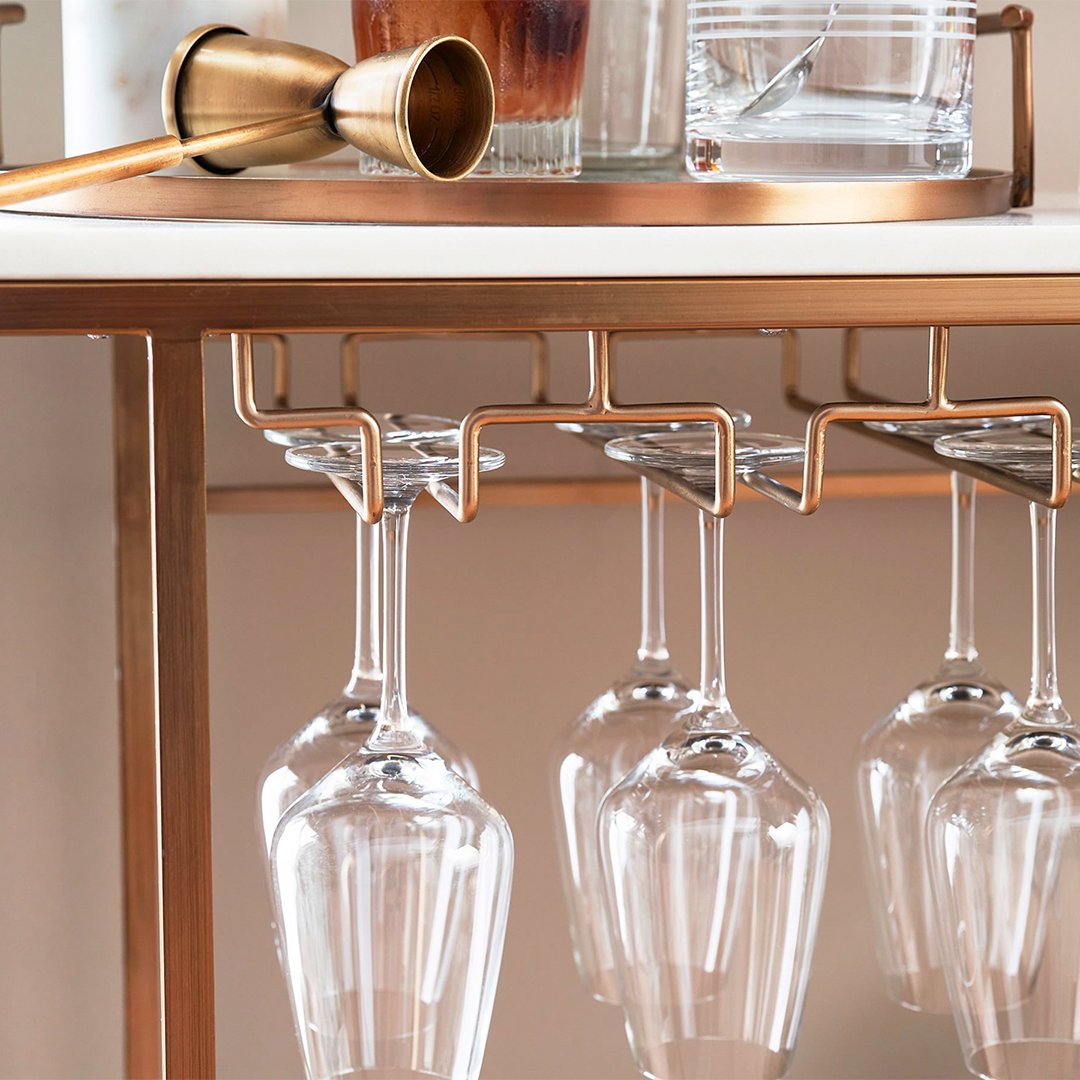 TercotHomes's tweet photo. #DesignInspiration - Whether integrated into your kitchen or showcased on its own, a bar cart is an absolute must-have. Not only does it add elegance to any room, but it also ensures that you can entertain and impress your guests with ease. #TercotStyle (Photo: @potterybarn) https://t.co/ymTFtDrChn