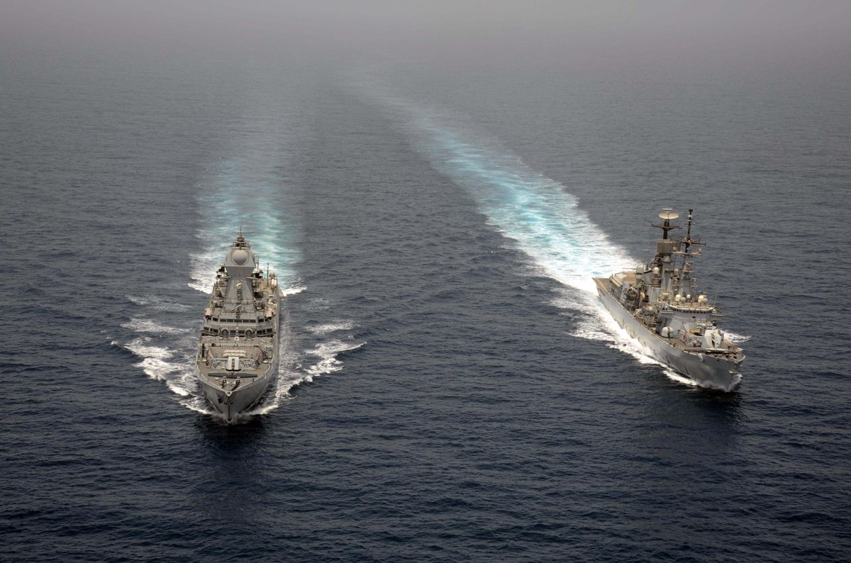 indiannavy's tweet image. Enhancing interoperability b/n the #IndianNavy &amp;amp; @ItalianNavy, #INSVisakhapatnam, with Flag  Officer Commanding  @IN_WesternFleet embarked, undertook Maritime Partnership Exercise with ITS Luigi Durand De La Penne in the Gulf of Oman #06Aug 23.
#BridgesofFriendship

@IN_WNC