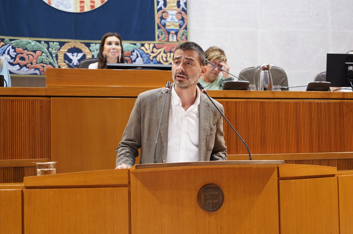 Votaremos NO a la investidura de Jorge Azcón como presidente de Aragón. Un futuro presidente que hoy ha demostrado no conocer la Comunidad y que ha abierto la puerta al sectarismo ultraderechista y su agenda de retroceso y la ha hecho suya, <a href="/Asanzr/">Alvaro Sanz Remon 🔻</a> 
#InvestiduraAragón11
🧶