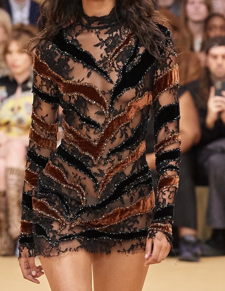 esotericbondgrl's tweet photo. Roberto Cavalli F/W 2023 https://t.co/WbvJOm47mA