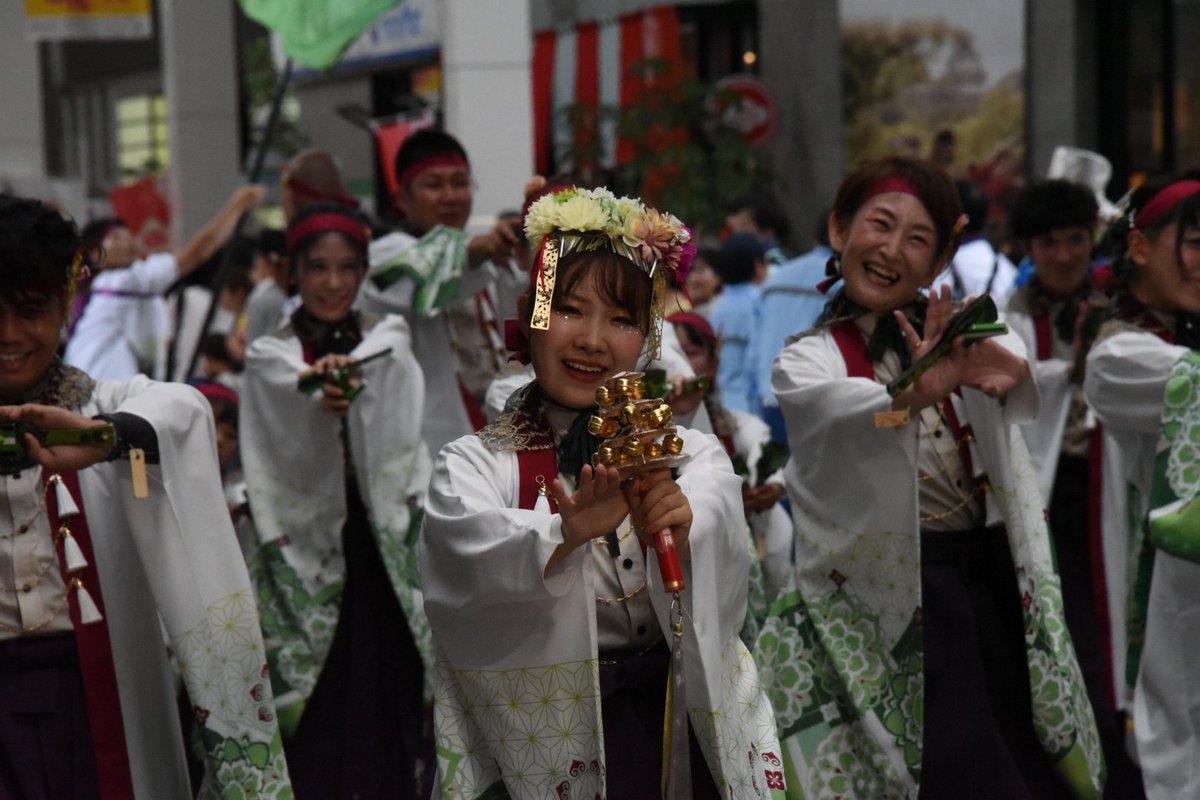 Tomo_Issy's tweet photo. 撮って出しですが、纏り衆縁陣さん@本祭1日目・帯屋町演舞場

#よさこい2023
#帯屋町演舞場
#纏り衆縁陣
#縁陣 https://t.co/lNIZliVWqs