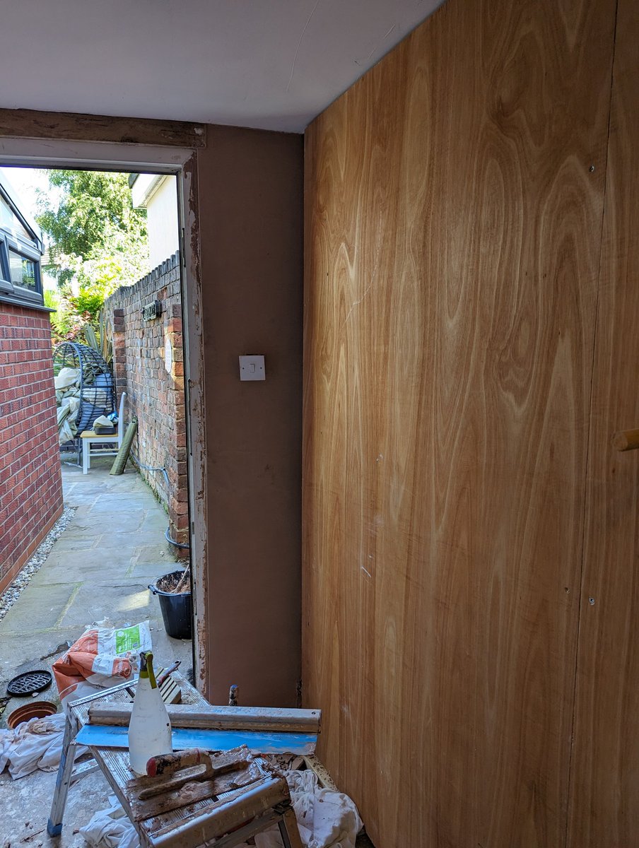 Miss_Goodyear's tweet image. Another step closer to finishing the #UtilityProject - final bit plastered this afternoon 😁 - loving the holidays 😍