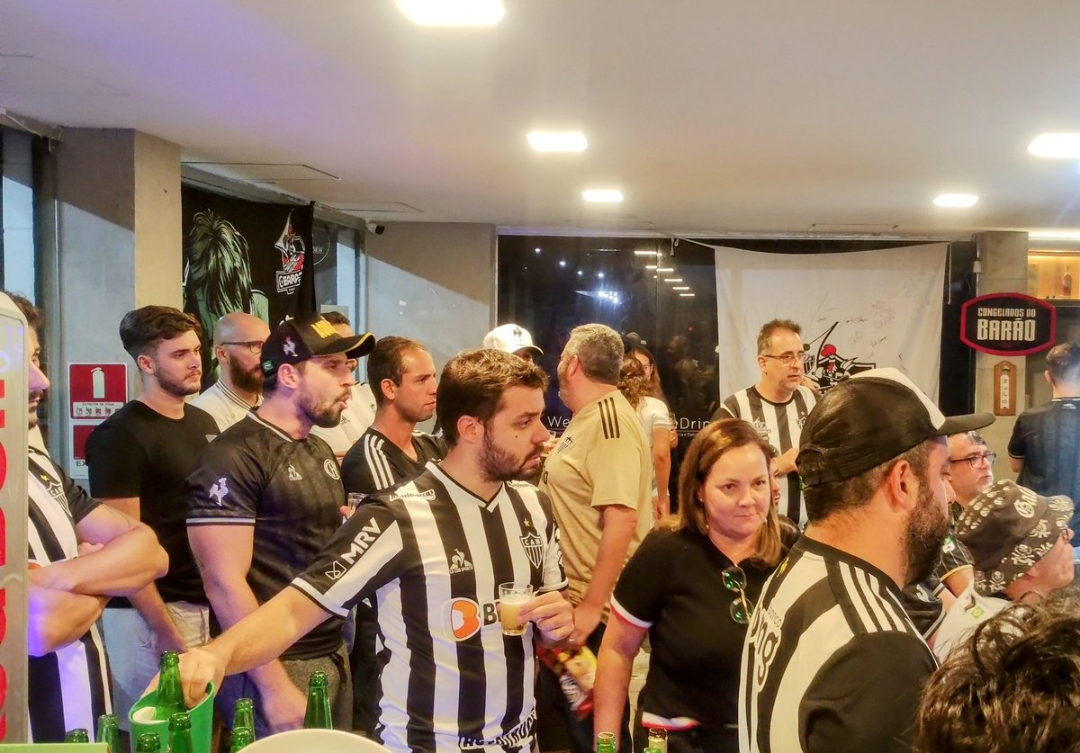 LuizCeGalo's tweet photo. De ontem! Phoda! #VAMUGALO https://t.co/jGUxZSztZZ
