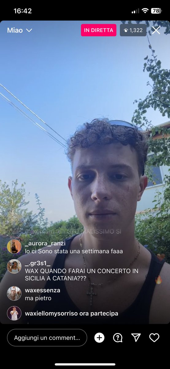 serenissimee's tweet photo. ‼️| Wax è ORA in diretta su Instagram!

#waxiello https://t.co/jBD0fjNv5e