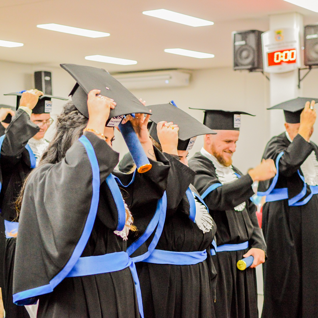 sesc_rs's tweet photo. Hoje é dia de quem tem fome de conhecimento e sempre quer ir além! 🚀
Deixamos aqui todo o nosso carinho por aqueles que estão sempre na busca de se desenvolver por meio da educação. Feliz Dia do Estudante. ❤️
#DiaDoEstudante #SescRS #estudante #VemProSesc #EducaçãoSesc https://t.co/vIzCkClUNQ