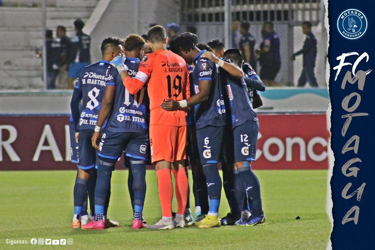 MOTAGUAcom's tweet photo. 🙌🦅Ⓜ️ Jugamos en equipo dando siempre lo mejor 🙌🦅Ⓜ️
📸 | Las mejores #PostalesAzules que nos dejó nuestro partido 🆚 #SportingSM por la Copa Centroamericana
#Motagua #CiclonAzul https://t.co/lmZ5KFI6I9