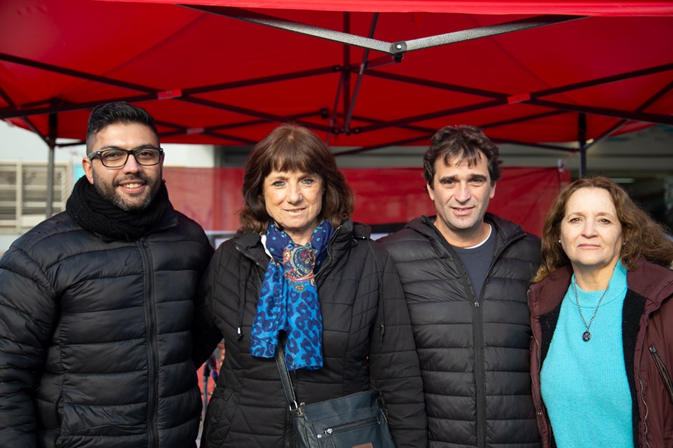 biencuyano's tweet photo. Este jueves la izquierda mendocina #SePlanta frente al apriete político-económico y cierra su campaña en Plaza Independencia "Para nosotros están primero las urgencias populares y de los trabajadores, NO los reclamos de ajuste del gran capital y el FMI" https://t.co/zb92RJlAww https://t.co/cQUDHXdWF6