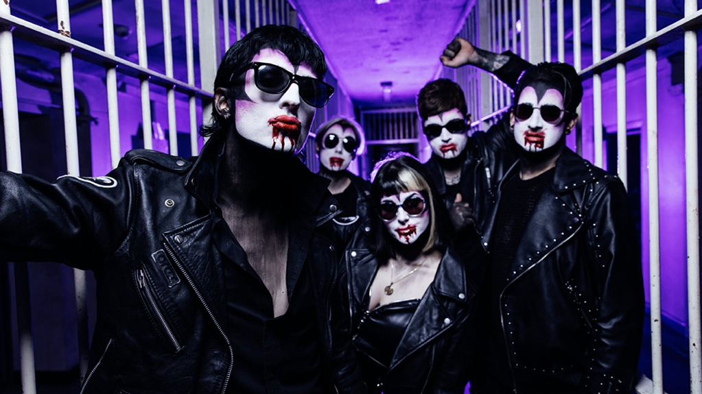 RockZone's tweet photo. .@creepercultuk lanzan 'Teenage Sacrifice' como segundo avance de su nuevo disco. https://t.co/6M2ShsVWq7 https://t.co/5MQwShW9qg