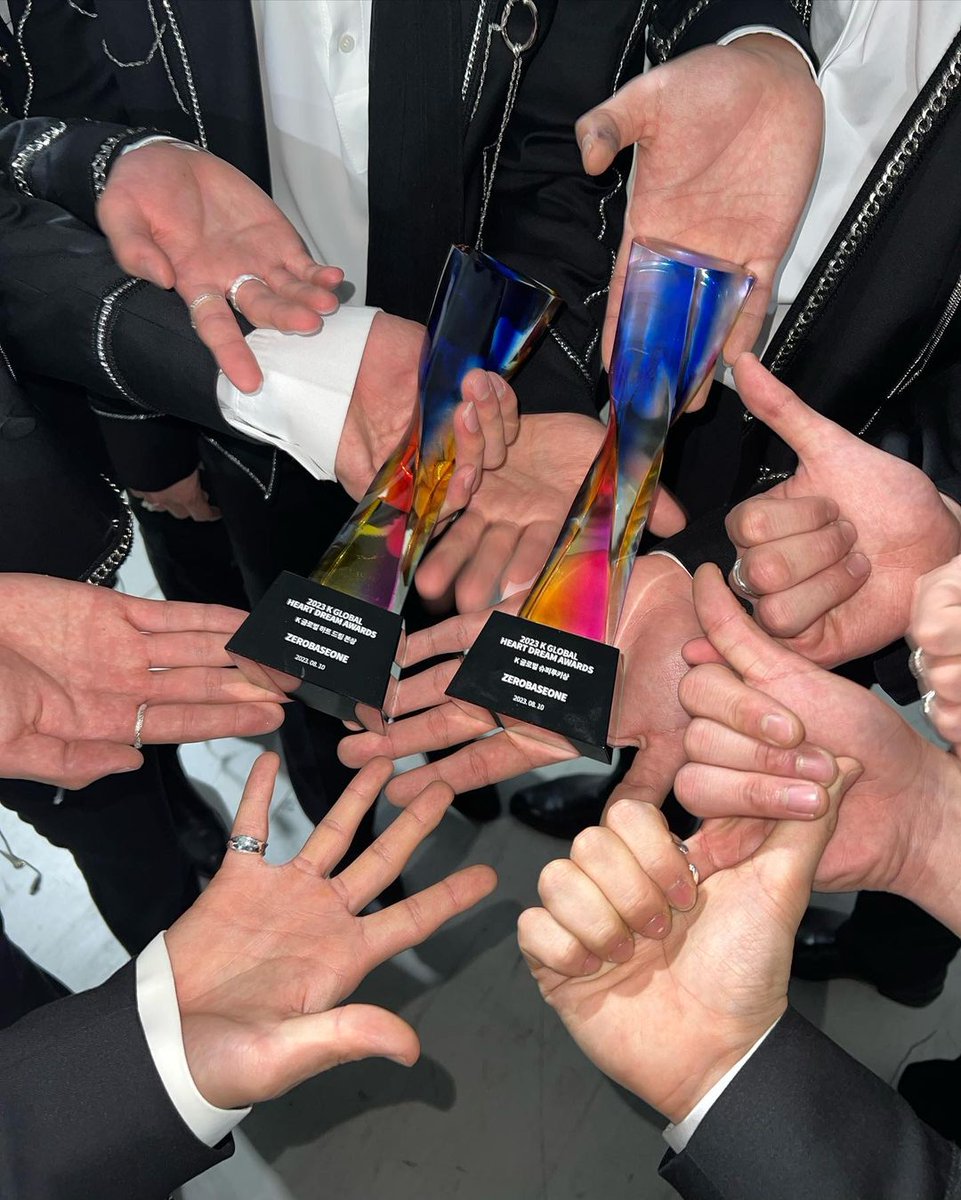 ZEROBASEONE_INA's tweet image. [230810] zb1official instagram update

“THX ZEROSE🌹”

#ZEROBASEONE #ZB1 
#제로베이스원 @ZB1_official