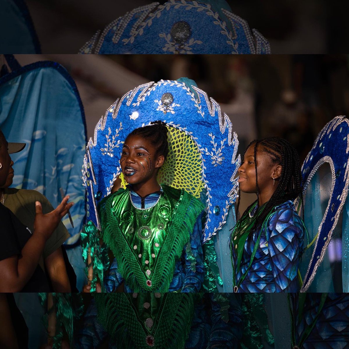 SMNDesign's tweet photo. Wow look at these costumes!
#Spectacular King & Queen Showcase
#Toronto #Caribbean #Carnival
#Masqueraders #Costume #Culture #Creativity #Pageantry #HardWork #Team #TeamWork #Beauty #Dance #Music #Performance #MasBand #EventPhotography #StreetPhotography #PhotoOfTheDay https://t.co/HqD0vHgC4u