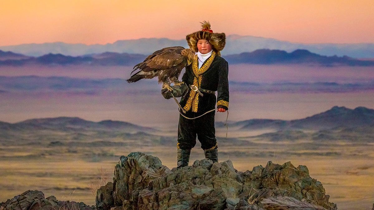 Showing this week at Remai Modern:

🎬 Tonight at 7 PM: Kanehsatake: 270 Years of Resistance, dir. Alanis Obomsawin

🎬 Friday at 7 PM: Merata: How Mum Decolonized the Screen, dir. Hepi Mita

🎬 Saturday at 1 PM: The Eagle Huntress, dir. Otto Bell

remaimodern.org/film