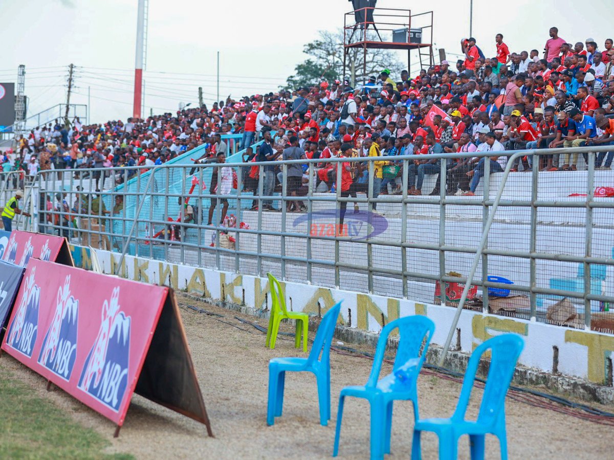 azamtvtz's tweet photo. SIMBA vs SINGIDA:  Majukwaani kumeanza kupendeza....

Mechi ni saa 1:00 usiku LIVE #AzamSports1HD 

 #NgaoYaJamii2023 #NgaoYaJamii #CommunityShield #CommunityShield2023  #Tanga2023  #MitoNiMaishaYetu #10DaimaDamdam #SimbaSC #SingidaFountainGate #SimbaSingidaFG #SimbaVsSingida https://t.co/b5JgPOeRVP