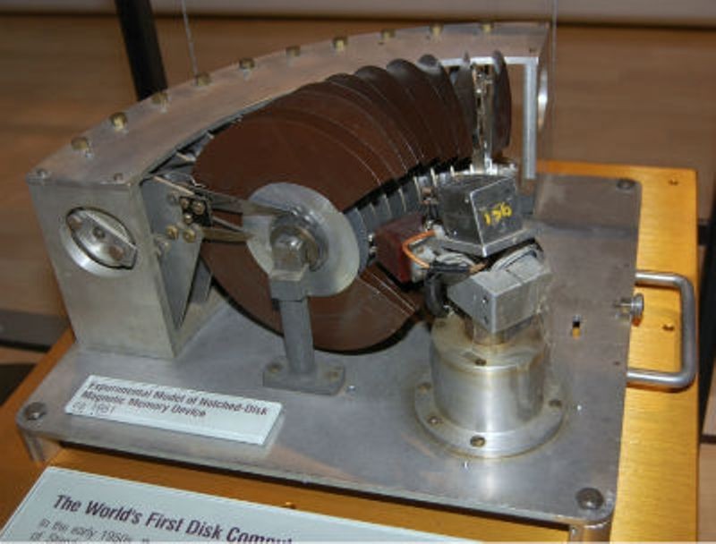 Dag Spicer (@dag_spicer) on Twitter photo 1951: Jacob Rabinow patents magnetic disk data storage, laying the foundation for modern disk drives. Dig deeper with CHM's Storage Engine timeline: tinyurl.com/yvehn96s <a href="/ComputerHistory/">Computer History Museum</a> <a href="/SIGCIS/">Special Int. Group for History of Computing</a> <a href="/IEEEMagSoc/">IEEE MagSoc</a> 1951: Jacob Rabinow patents magnetic disk data storage, laying the foundation for modern disk drives. Dig deeper with CHM's Storage Engine timeline: tinyurl.com/yvehn96s <a href="/ComputerHistory/">Computer History Museum</a> <a href="/SIGCIS/">Special Int. Group for History of Computing</a> <a href="/IEEEMagSoc/">IEEE MagSoc</a>