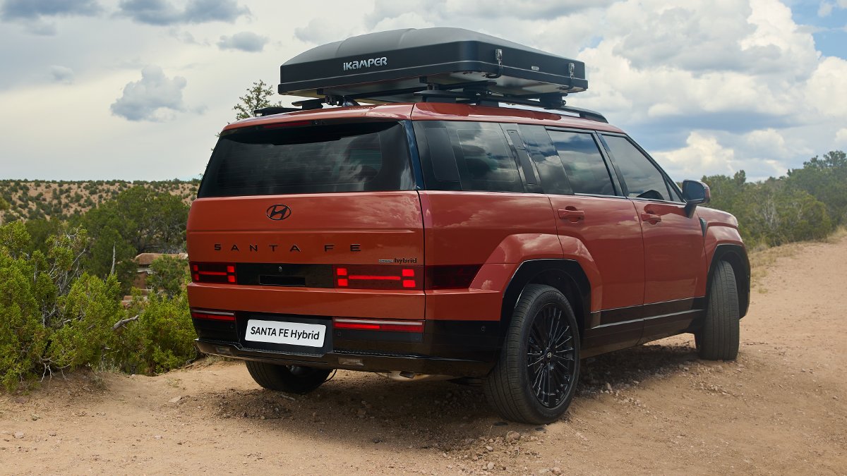 Ready for that new-new? The all-new #HyundaiSantaFe is equal parts rugged good looks and next-level comfort, style and tech. Coming early 2024.

See what's new: hyundaius.co/3s3a024