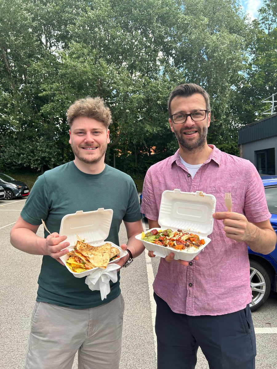 searchlabs's tweet photo. Today's menu will be tickling our tastebuds with some spicy Mexican burritos  and quesadillas!🌯

Thank you @Gogetstuffed, for serving up a tasty lunch in the Leeds office today. Muchas gracias! 🙏

#weareSL #teamlunch #companyculture #digitalagency #agencylife https://t.co/NJ05uZE4KC
