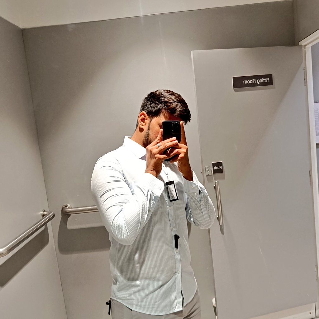kadaipaneeeer's tweet image. Quote with a picture of yours in formals