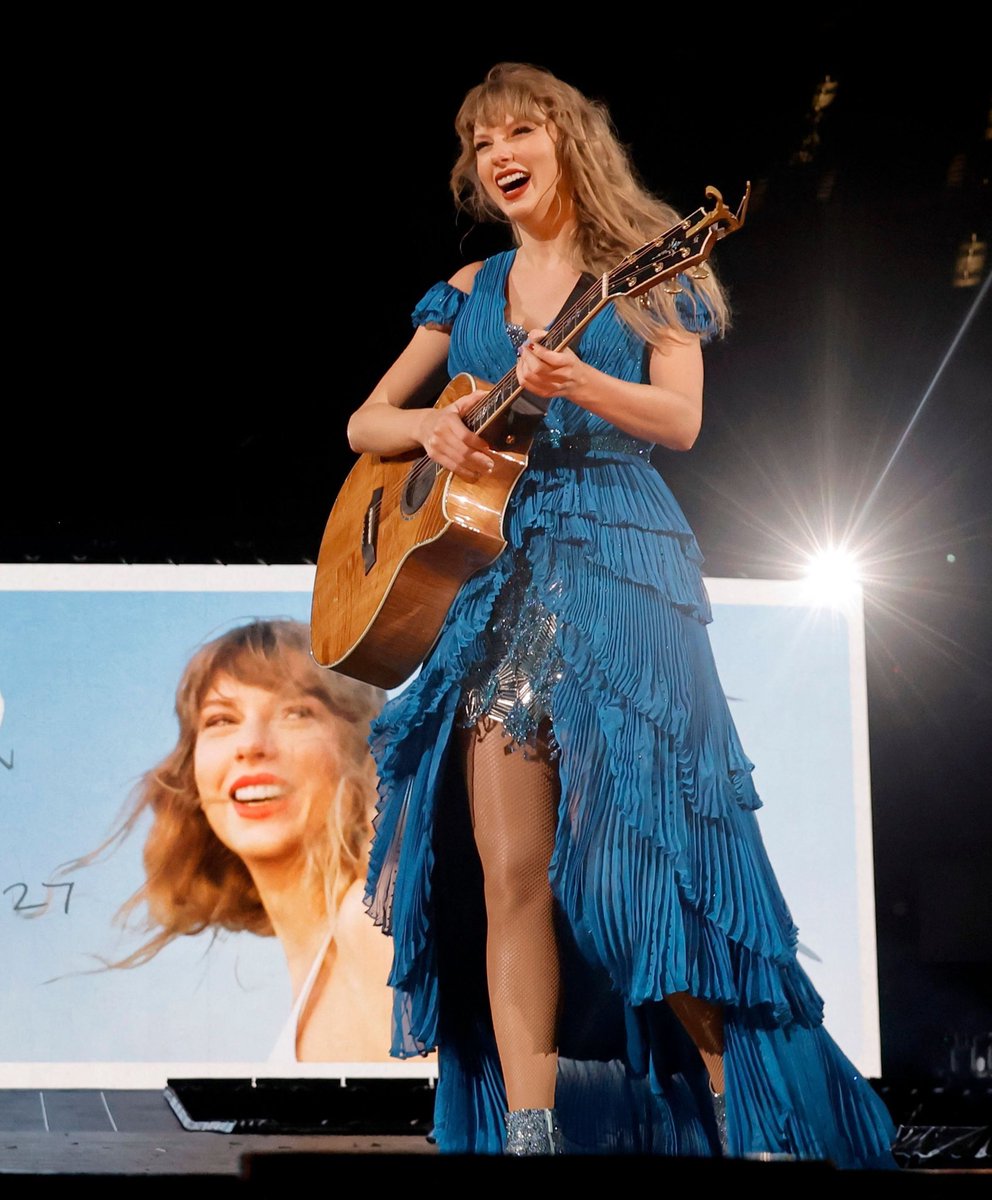 besttofswift's tweet photo. her happiness is so beautiful https://t.co/o1AgPoj2IQ