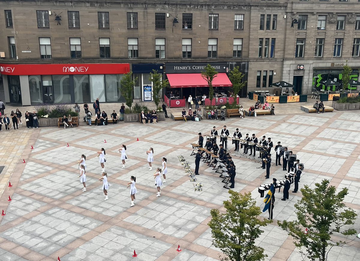 acalder20's tweet photo. Lovely to see this in city square this afternoon 🇸🇪👏👏@dundeecity https://t.co/2lSKk8NJjl