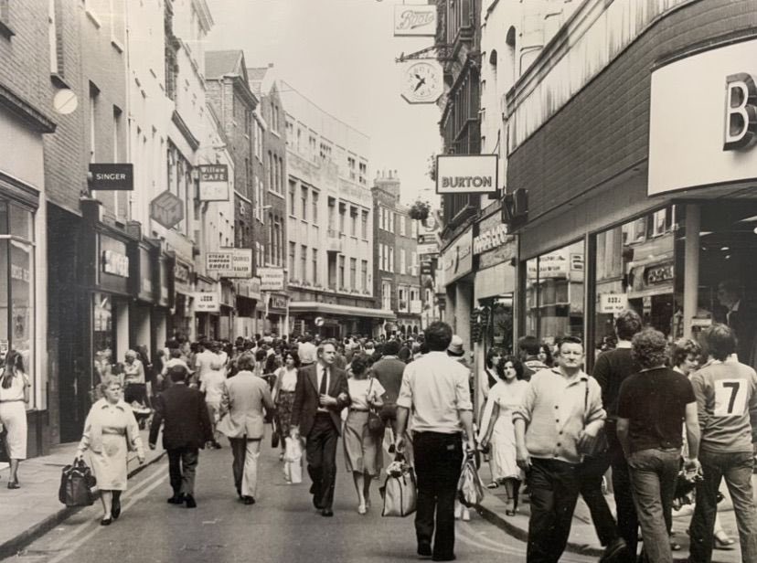 Before it was the StreetLife Hub, 29-31 Coney Street was a Dorothy Perkins store! 

Did you work or shop at this Dorothy Perkins? We want to hear your memories and stories of the now-closed clothing store 🏬 

🗓 So come along to the Hub between 11am and 5pm — Sat 12 August!