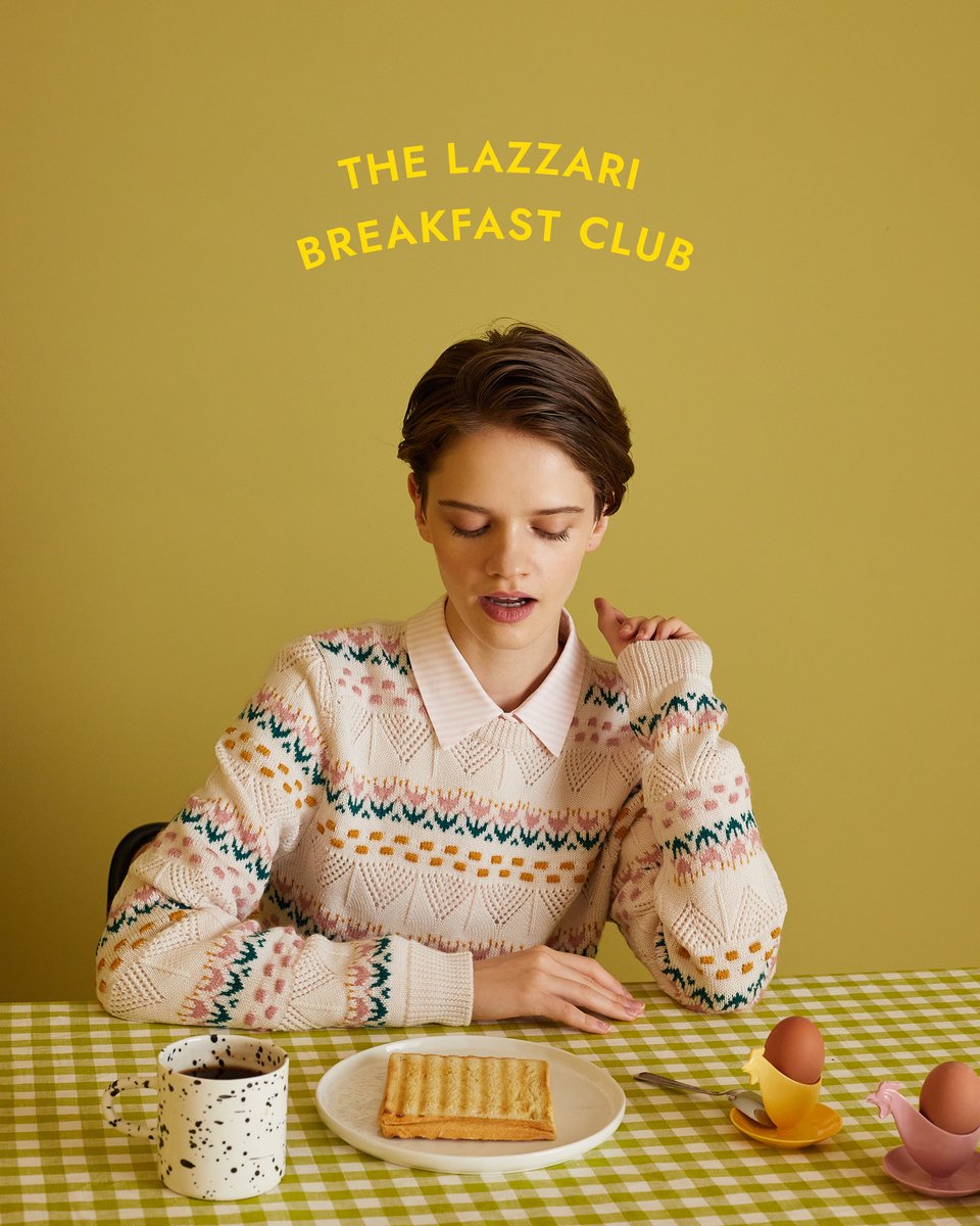 lazzaristore's tweet photo. Sulla tavola della nostra colazione si incontrano denim, seta e vernice. Lavorazioni preziose e ricami fil coupé ci accompagnano in viaggi immaginari tra distese di tulipani e i paesini della costa inglese. #Lazzari #LazzariStore https://t.co/IBpsjNokSI