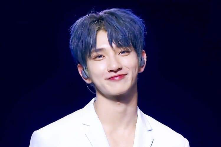yumeko_asuka's tweet photo. @_vngh_ @pledis_17 @pledis17_STAFF @pledisnews Anh đừng lo nhé, chúng em luôn dang tay ở đây đón anh về 🫶🏻 https://t.co/DgBeq33DBR