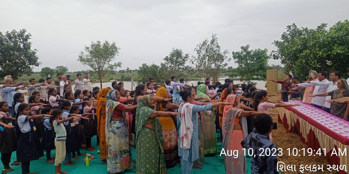 આજરોજ મેરી મિટ્ટી મેરા દેશ થીમ મુજબ ગારીયાધાર તાલુકાના વિવિધ ગ્રા.પ મા વૃક્ષારોપણ, સૈનિકોનુ સન્માન,રાષ્ટ્રગાન,પંચ પ્રતિજ્ઞા વગેરે જેવા કાર્યક્રમો યોજવામા આવ્યા જેમા સ્થાનીક પદાધિકારીશ્રીઓ અને લોકો દ્વારા ખુબ સારો સહકાર મળ્યો
<a href="/CMOGuj/">CMO Gujarat</a>
<a href="/Bhupendrapbjp/">Bhupendra Patel</a> 
<a href="/ddobhavnagar/">DDO BHAVNAGAR</a>
<a href="/monakhandhar/">Mona Khandhar IAS</a>