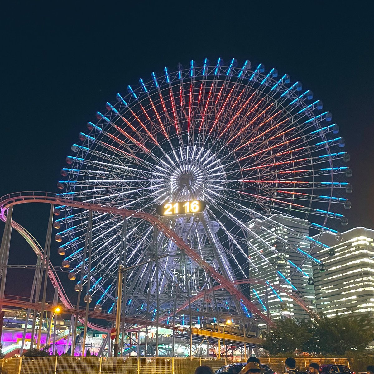 「20時前に着いたので回れそうなところだけ行って帰りましたが足りない!また行きたい」|マチルダのイラスト