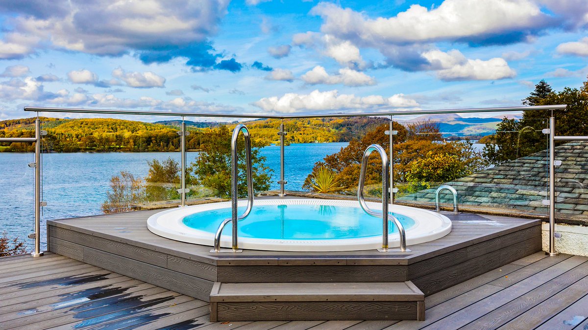 lakeview_spa's tweet photo. Our spa team headed up by Emma are experts it ensuring our guests have the best and most relaxing experience at the Lakeview Spa....

 #spa #expert #positivevibes #spateam #LakeDistrict 

https://t.co/7lLT5JcNtm https://t.co/s2Icy9Atq7