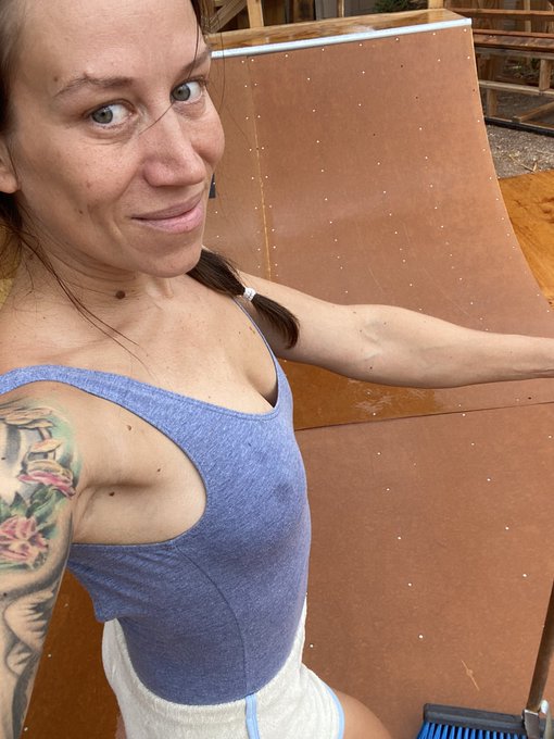 When you want to skate but Vegas just open the floodgates for two minutes. Well at least I look hot 😉