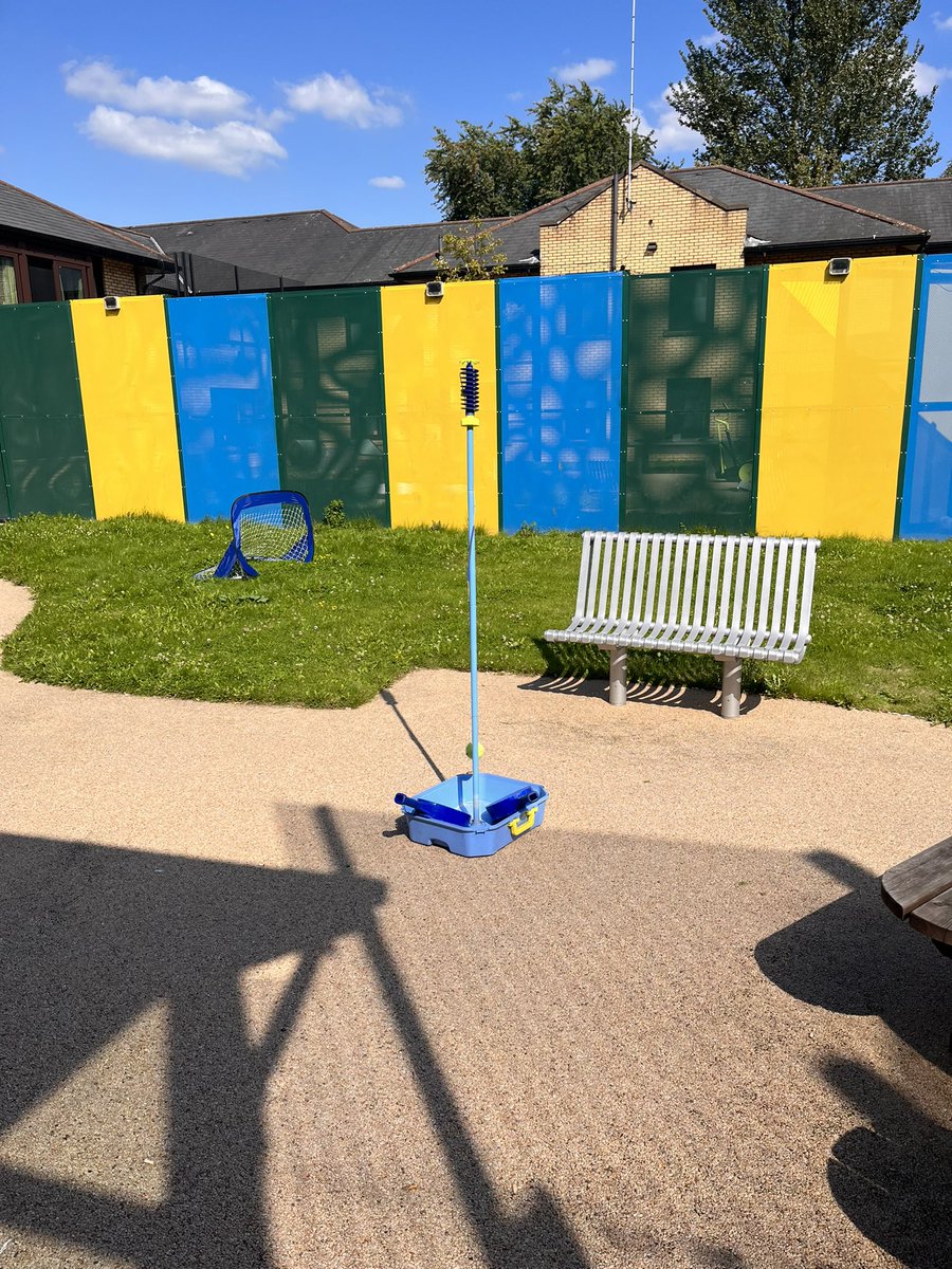 Lily_GMMH's tweet photo. Making the most of the sunshine with garden games for both Eagleton and MacColl☀️

#MindOverMacho #MeadowbrookMENtality https://t.co/NuGlz2Jakj