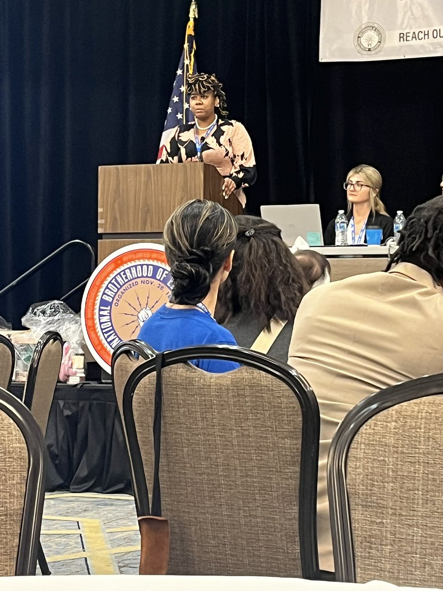 3DYC reps Shauna Irving from local 3 and Eleni Waskiewicz from local 320 sharing their stories! #ibew2023rng