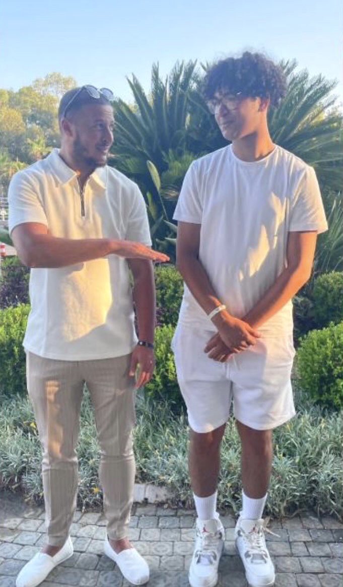 balhamnewsie's tweet photo. APPEAL: Zak, owner of HOB Heart Of #Balham, has asked us to share this urgent appeal &amp; fundraiser to help get his 14-year old son, Naim, back home after a serious accident in Turkey. Naim had an accident which led to a broken spine, 4 broken ribs and a punctured lung. Naim has👇 https://t.co/Bzcx1qCMKc