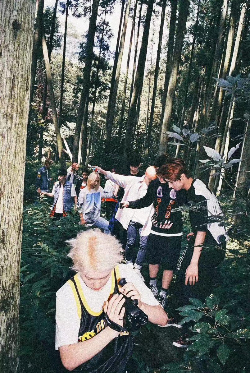 bs2996727's tweet photo. #SVT3000DaysAnniversary

세븐틴 3000일 축하해!🎉🎉

세븐틴이 되어줘서 고맙고, 우리 세상에 와줘서 고맙고, 그동안 우리에게 주신 행복에 감사하고, 앞으로도 항상 함께해 주세요！ https://t.co/X5dxqRxcjy