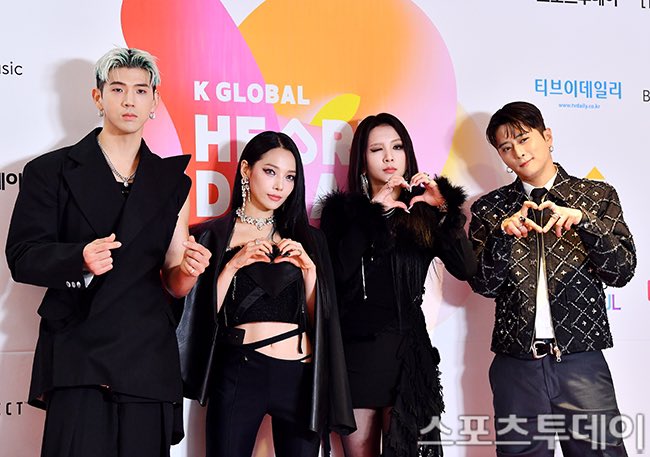 KARD_Charts's tweet photo. .@KARD_Official awards over the years:

Rookie Award — (A.A.A.)
Best New Artist — (CJ E&amp;M A.A.)
New Wave Award(Music) — (A.A.A.)
Asia Rising Star Award — (Kor- Chi M.A.)
Top Coed Idol — (Kor-Chi B.A.)
Best Choice (Singer) — (A.A.A.)
Best Coed Group — (K G.H.D)🆕️

#KARD #카드 https://t.co/Gthi8HNZYp