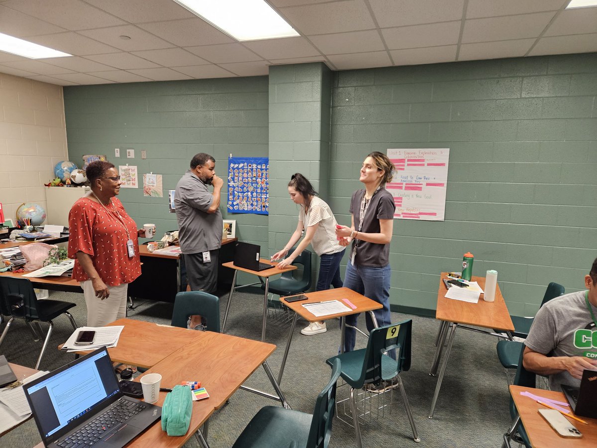 ScottRounds4's tweet photo. @RFarnhamICSocSt and @CardiffColts social studies teachers doing a fabulous job of identifying and unpacking essential standards. @zim_jackie @KrissyBertrand #HorsePower https://t.co/o1EKk8goqg