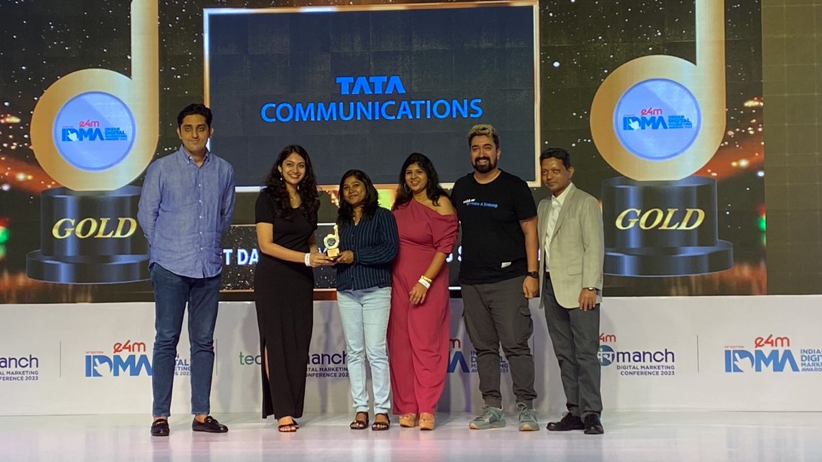 e4m Live tweet media