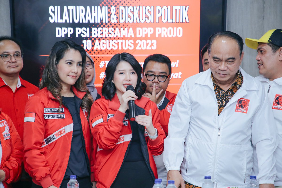 sigitwid's tweet photo. PSI adalah Projo, karena PSI selalu Pro Jokowi.

Terima kasih untuk sambutan yang hangat dan keramahan-tamahan saudara kami DPP Projo. Ditunggu kedatangannya di DPP PSI agar kami bisa membalas keramahan ini. 🤗

#TegakLurusJokowi

@psi_id @Projo_Pusat https://t.co/g2AnY9UDNT