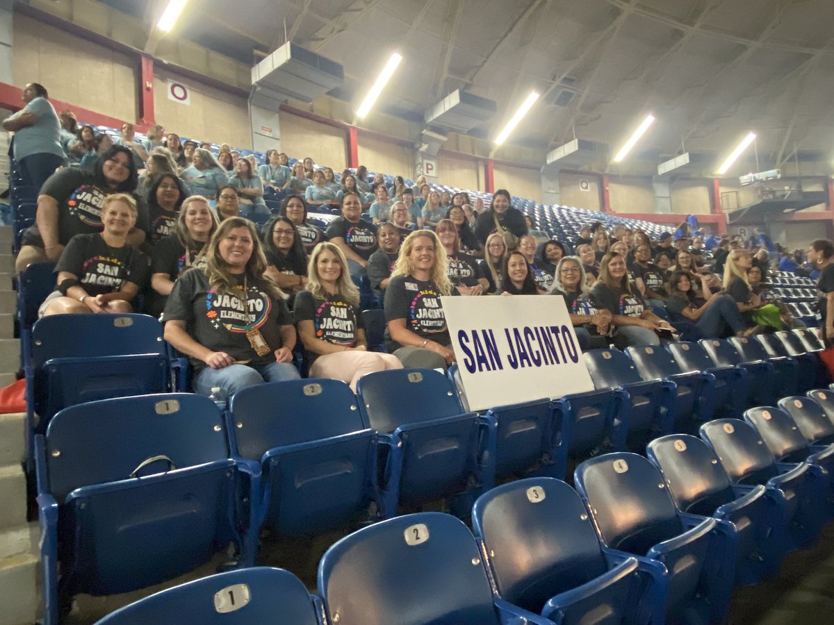 michele_beers's tweet photo. San Jacinto took 1st place with our Rockstar teacher Mr. Adkins representing us! Convocation was powerful and we are ready to get rocking and rolling! @SanAngeloISD #ourpeoplemakethedifference https://t.co/o7f12zOVuQ