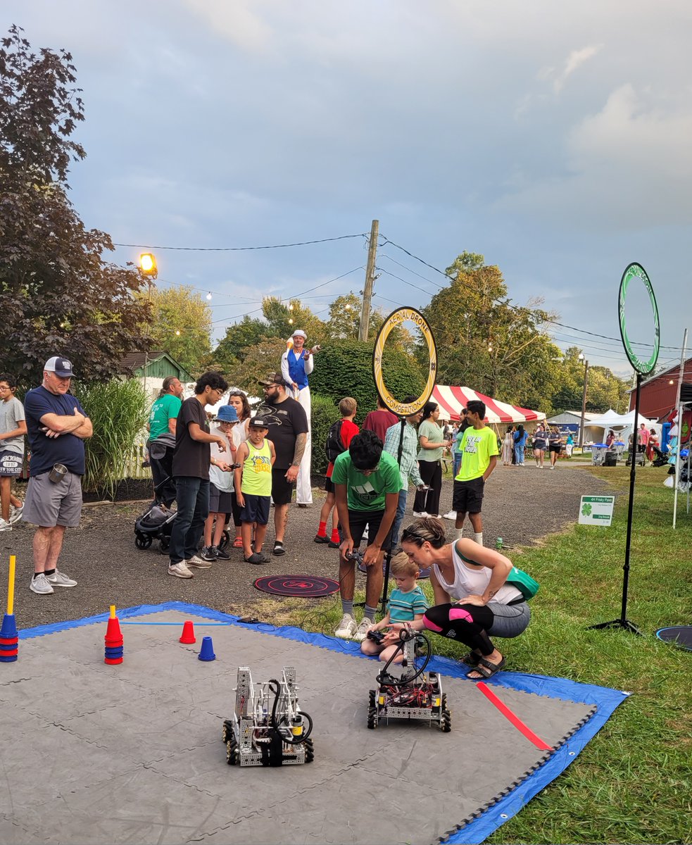 🤖🚁 We held an exciting showcase of Robots & Drones at the Middlesex County Fair! Attendees dived into a tech-forward tomorrow, experiencing with FTC bots to high-flying drones! #MiddlesexFairTech #Robotics #DroneExpo🛸@4H @rrout_
