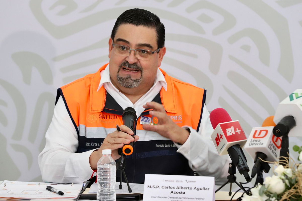 Formalizamos la integración del Comando Estatal e Interinstitucional del Sector Salud en Sinaloa, el cual realizará acciones de supervisión y evaluación para prevenir riesgos sanitarios. Este evento estuvo encabezado por el coordinador del Sistema Federal Sanitario de <a href="/COFEPRIS/">COFEPRIS</a>,