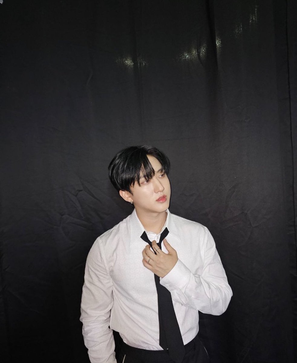 ddeskz's tweet photo. 📸🐷🐰 Changbin en su Instagram personal! https://t.co/baN0J74dZD