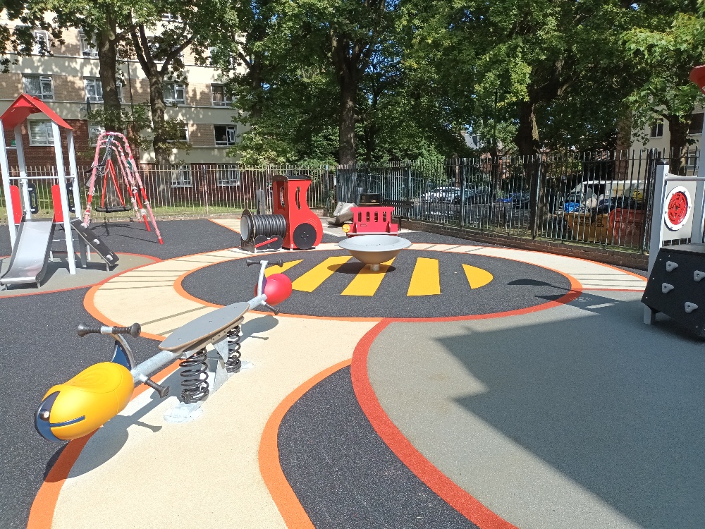 RTC_Safety's tweet photo. ๐ข Platform Announcement๐ All aboard! We've just completed a fantastic #wetpour installation for Active Landscapes Ltd at Holly Park, Islington. The playground has been upgraded with a vibrant, train-themed design ๐ featuring eye-catching graphics๐ค๏ธ#SafetyFirstAdventureAlways https://t.co/e0fFSpxFIf