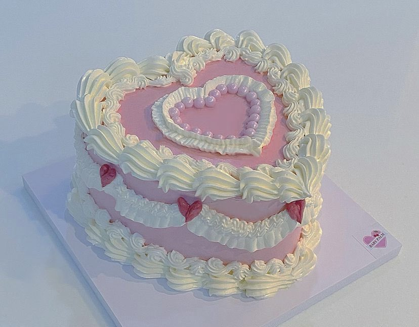 daily_dolce's tweet photo. Heart shaped cakes from babypalmcakes https://t.co/1Y2zgWS3sG
