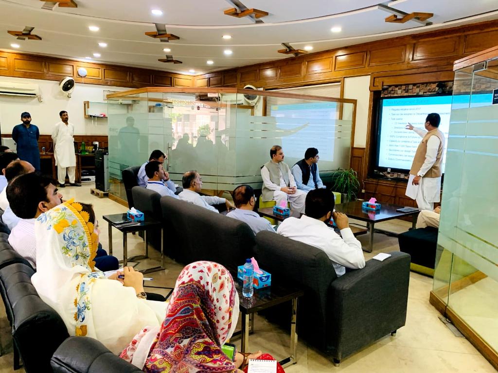 PMRUKP's tweet photo. A 20 member delegation from the Pakistan Provincial Services Academy, Peshawar, visited PMRU, Office of Chief Secretary KP, Peshawar.

The delegation was briefed by Director PMRU , Mr. Shauzab Abbas regarding the initiative of PMRU towards Public service delivery &amp; e-Governance. https://t.co/k092lUa8V4
