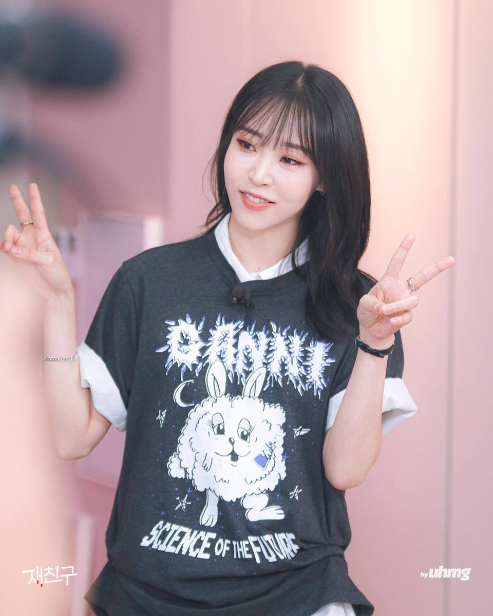 moonbyul pics tweet media