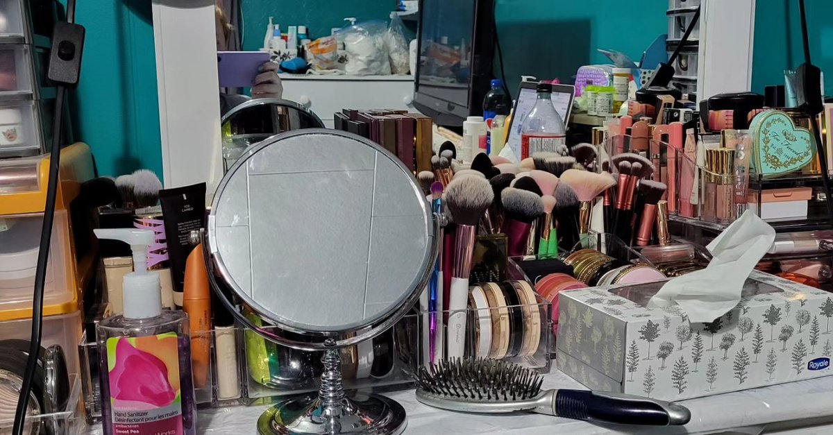 Taking the time to think and reflect on my past content has led me to find my passion again..pleased to say I am returning to my channel and posting all beauty content again..first video up soon