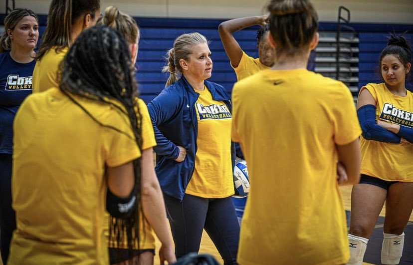 CU_CobrasVB's tweet photo. preseason for your women’s volleyball team!!

follow us through the season! 

#hardworkworks 
#womensvolleyball
#ncaa https://t.co/7FMCsRlkvE