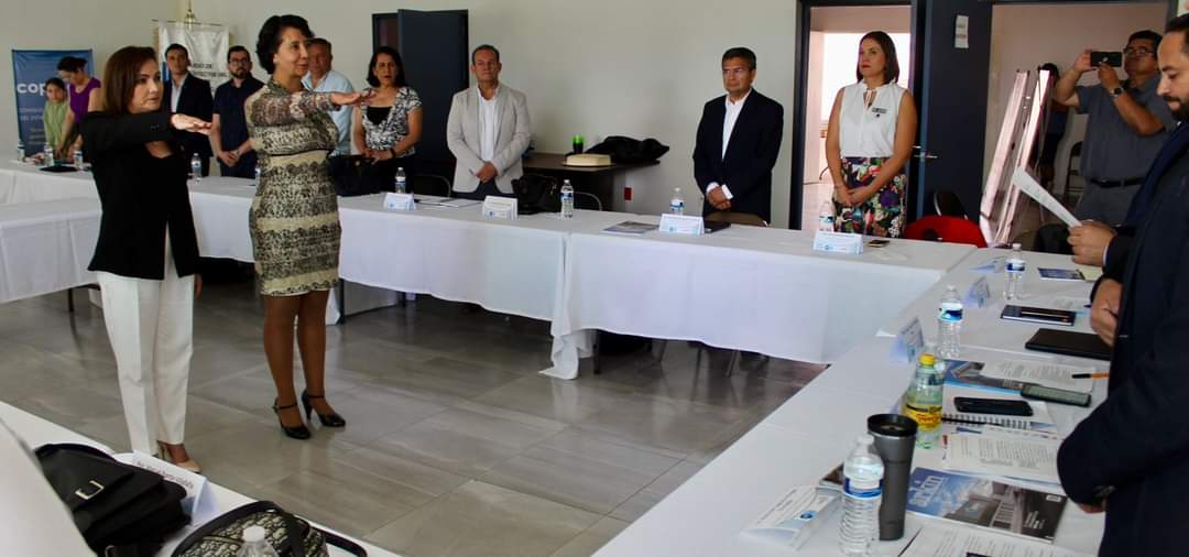 Colegio de Arquitectos del Estado de Guanajuato tweet media